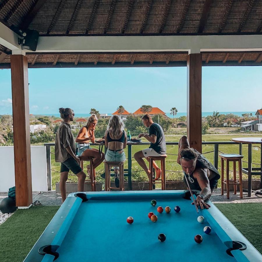 Swell Hotel, Pool Bar & Restaurant Tanah Lot Esterno foto