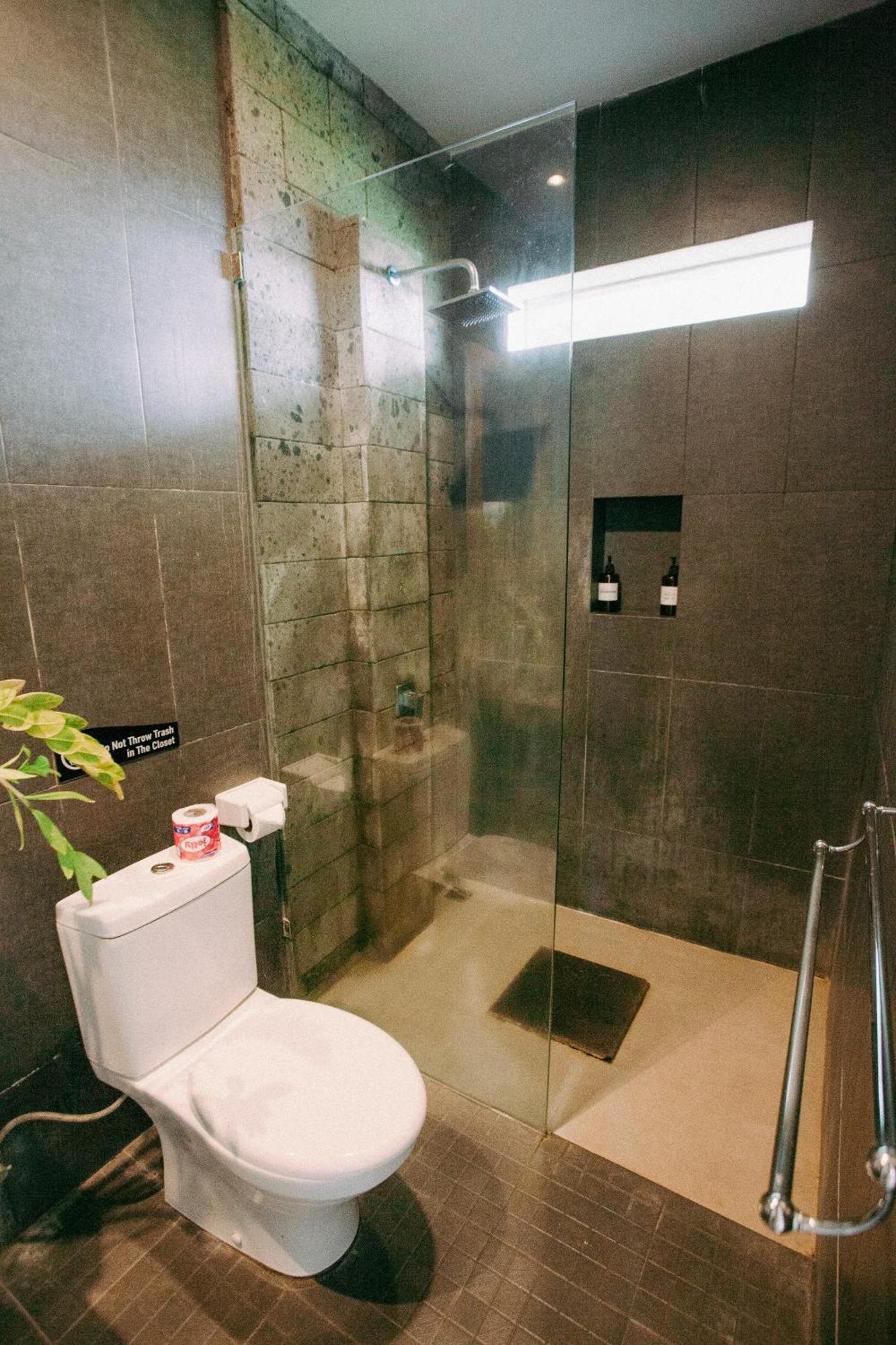 Swell Hotel, Pool Bar & Restaurant Tanah Lot Esterno foto