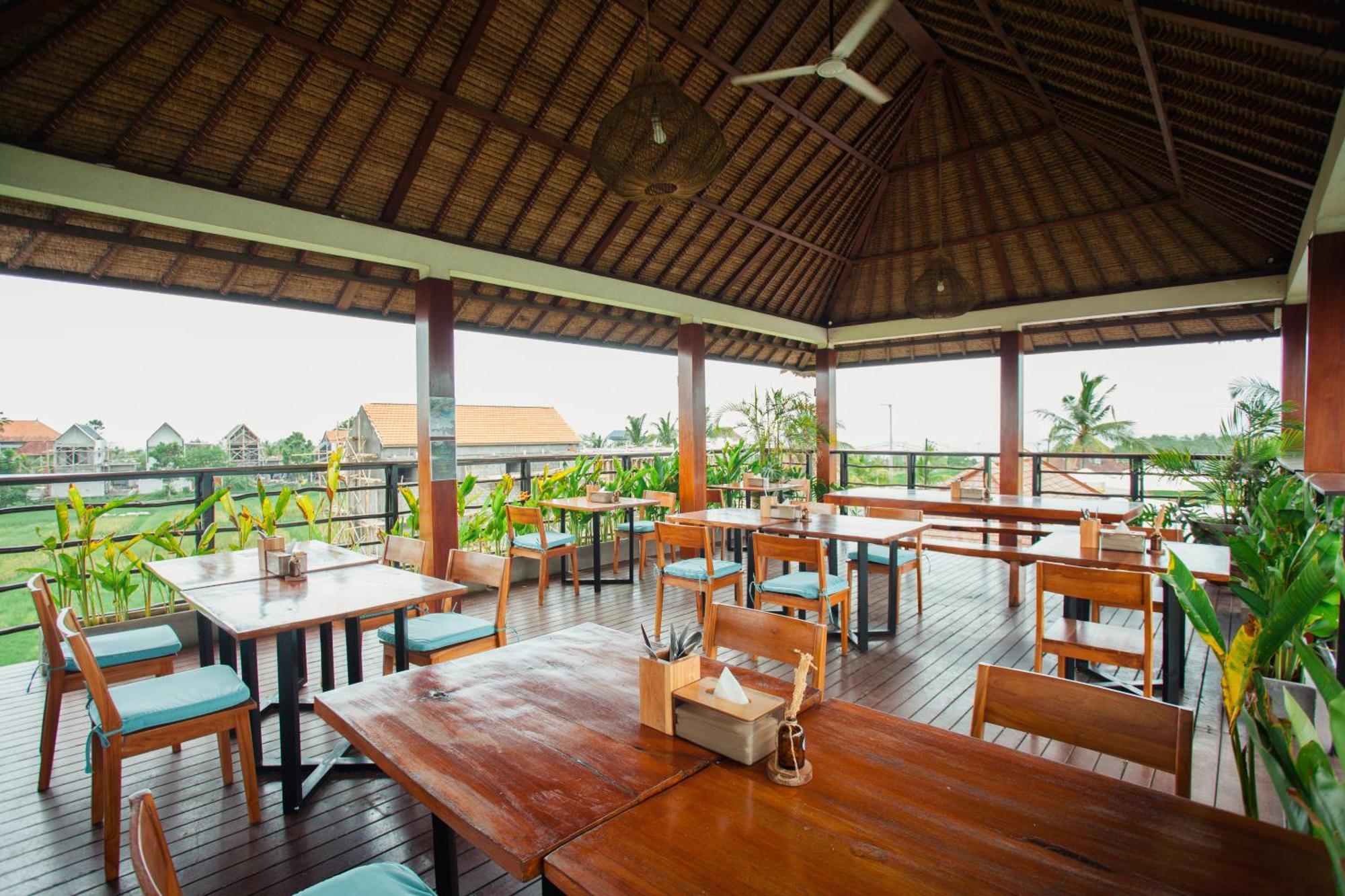 Swell Hotel, Pool Bar & Restaurant Tanah Lot Esterno foto