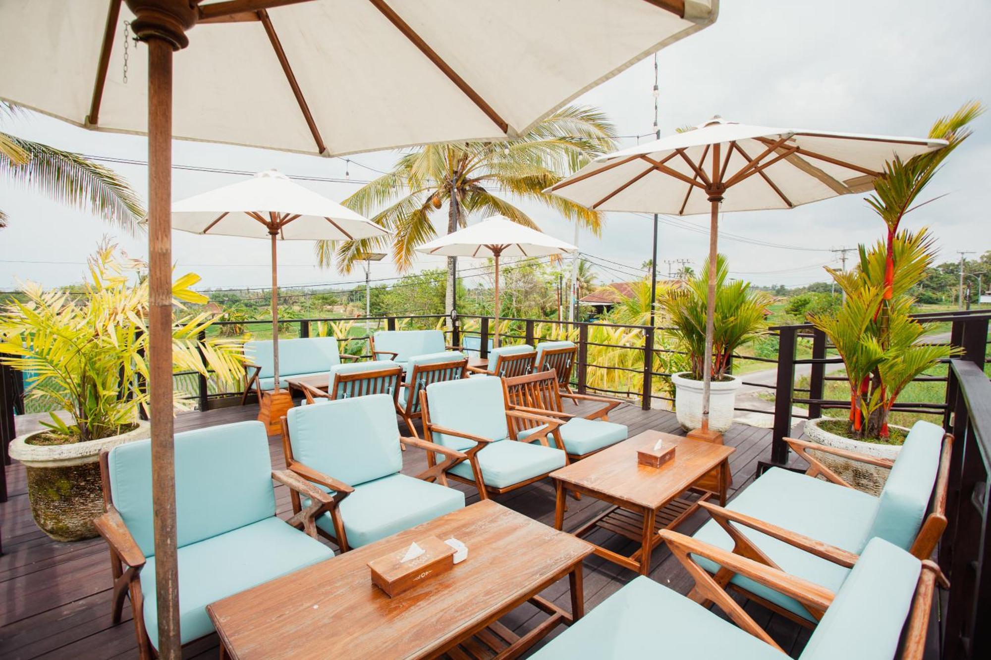 Swell Hotel, Pool Bar & Restaurant Tanah Lot Esterno foto