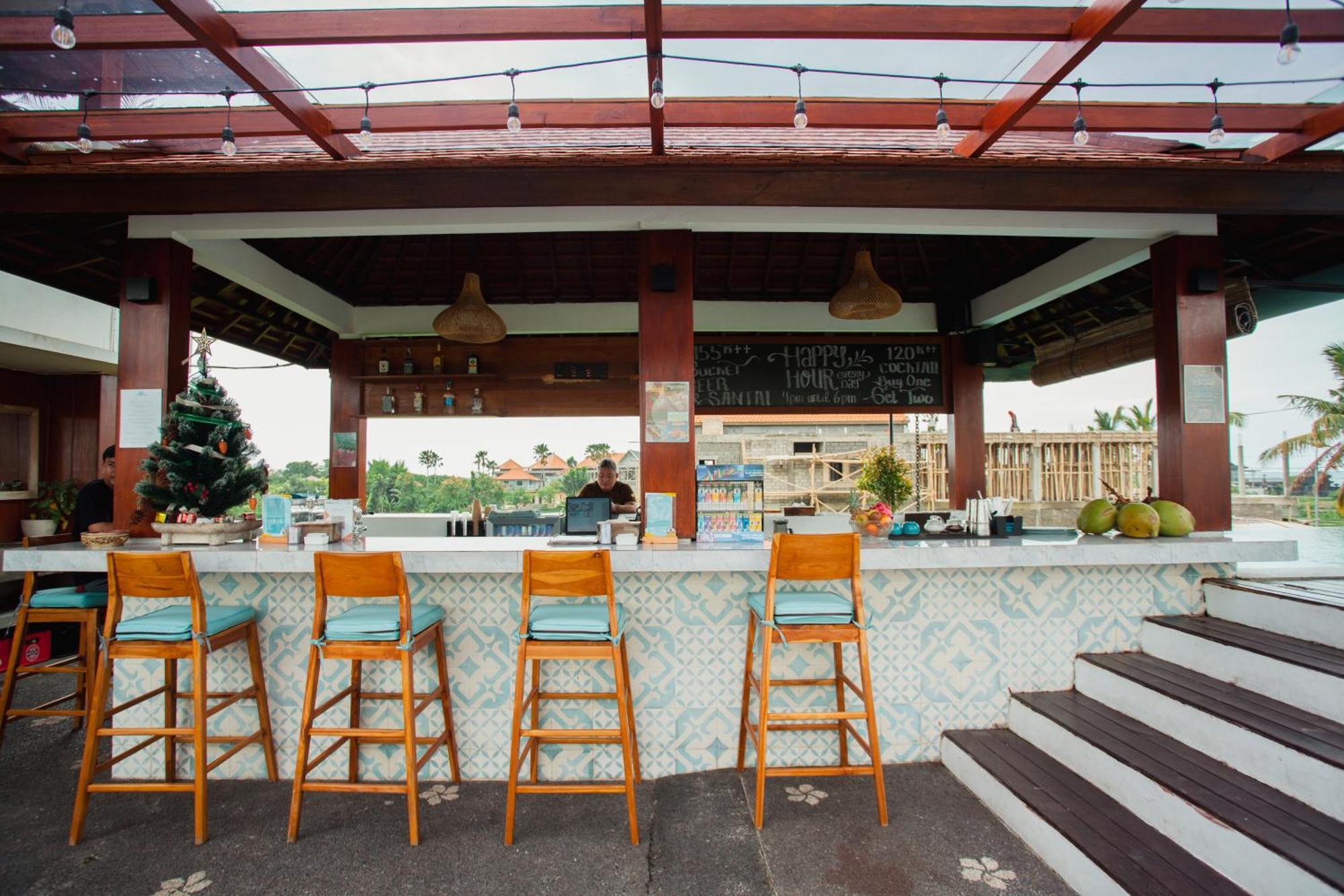 Swell Hotel, Pool Bar & Restaurant Tanah Lot Esterno foto